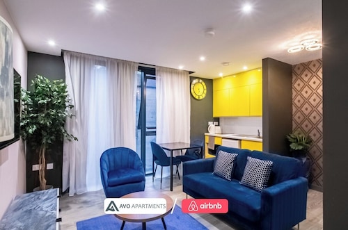 The Noir Apartment Sheffield – APT 12