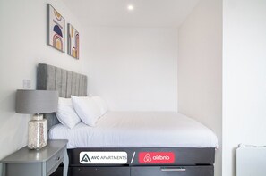 1 quarto, ferros/tábuas de passar roupa, Wi-Fi, roupa de cama