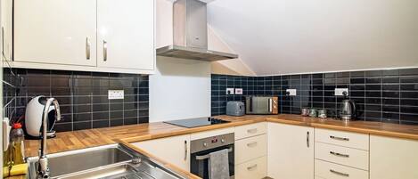 Fridge, microwave, oven, toaster