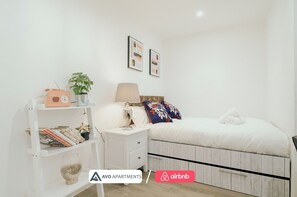 1 bedroom, iron/ironing board, travel cot, WiFi