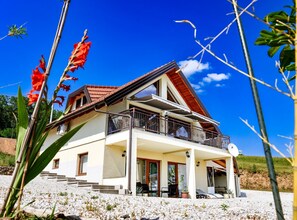 House (Three Bedroom House) | Exterior