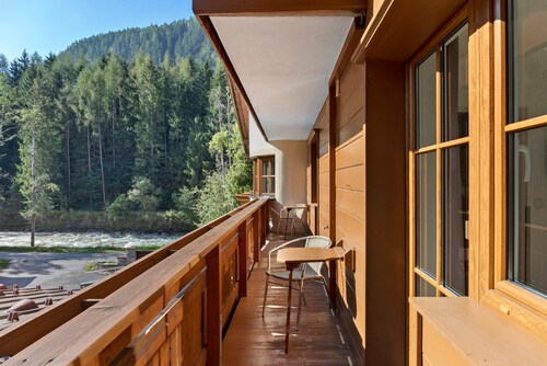 Appartement 'Top 5' avec vue sur la montagne, balcon et Wi-Fi