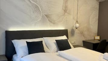 House (Double Deluxe Room (10)) | Cribs/infant beds