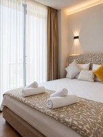 Standard Oda |  Ücretsiz minibar ürünleri, ücretsiz kablosuz İnternet, çarşaf takımı 