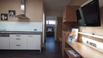 Apartment | In-room safe, blackout drapes, soundproofing, free WiFi