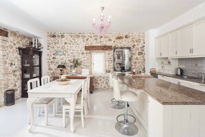 Interior - Villa Siorra (Corfu)