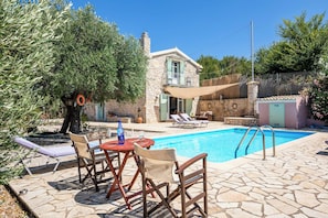 Front of property - Villa Siorra (Corfu)