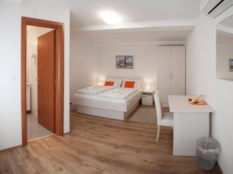Quarto casal (Standard Double Room (5)) | Berços (sobretaxa)