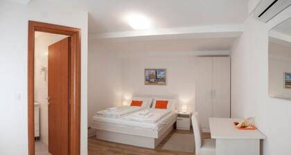 Rooms Lidija 17