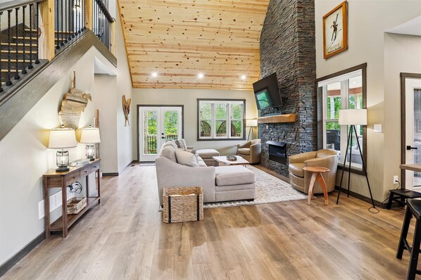 Smart TV, fireplace, table football