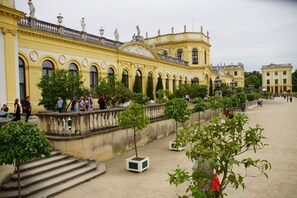 บริเวณภายนอก