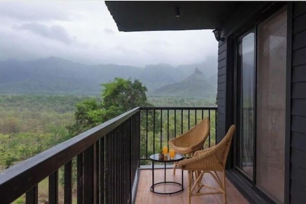 Luxury Villa, 2 Bedrooms, Balcony, Garden View | Terrace/patio