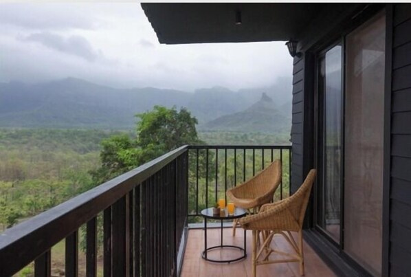 Luxury-Villa, 2 Schlafzimmer, Balkon, Gartenblick | Terrasse/Patio