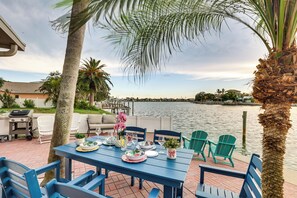 Front of property - Ocean View, Pool & Boat Dock: Indian Rocks Retreat (Indian Rocks Beach)