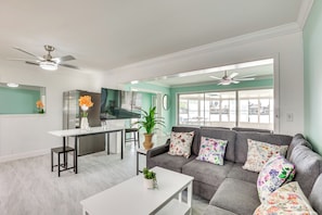House (5 Bedrooms) | Interior