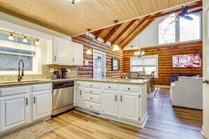 Interior - Pet-friendly Gatlinburg Cabin w/ Hot Tub! (Gatlinburg)