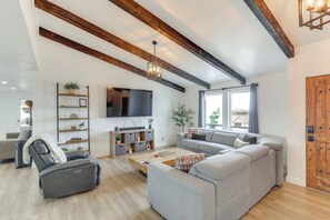 House (5 Bedrooms) | Interior - Poolside Relaxation: Group-friendly Home in Havasu (Lake Havasu City)