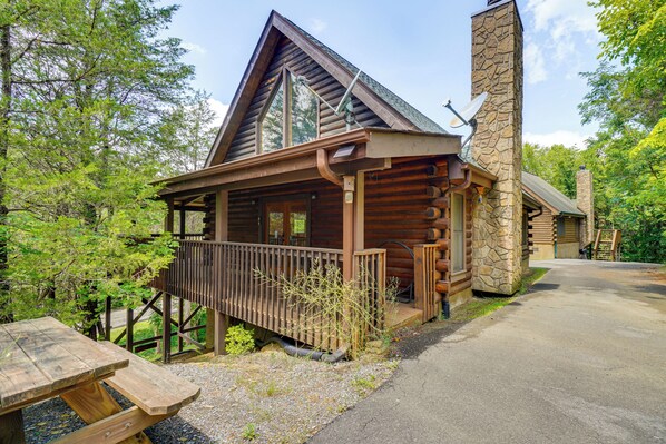 House (2 Bedrooms) | Interior - Private Hot Tub: Lake Resort Cabin in Sevierville! (Sevierville)