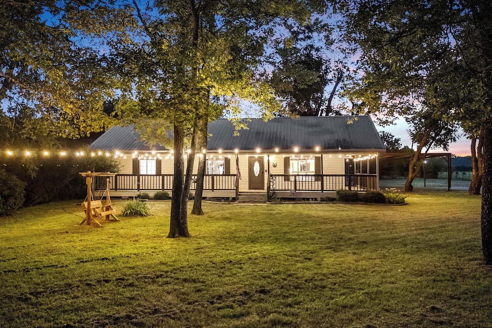 Peace, Space & Starry Nights: Ranch Home in Azle - Reno, TX