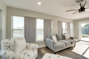 House (2 Bedrooms) | Interior - Canal-front Home w/ Dock & Patio in North Port (North Port)