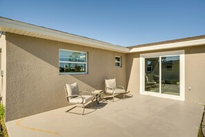 House (2 Bedrooms) | Interior - Canal-front Home w/ Dock & Patio in North Port (North Port)