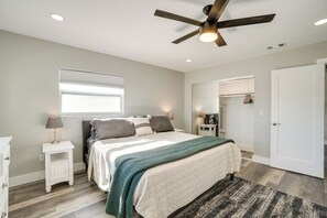 House (2 Bedrooms) | Interior - Canal-front Home w/ Dock & Patio in North Port (North Port)