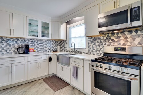 5 Mi to Dtwn Newark: Hillside Vacation Rental