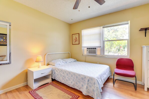 Apartment (0 Bedroom) | Interior