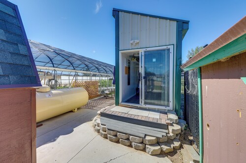 11 Mi to Heavenly Resort: Pet-friendly Tiny Home