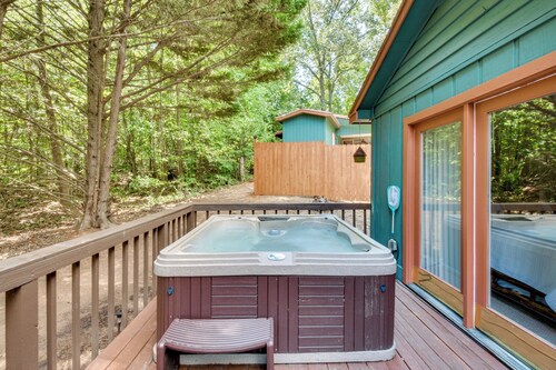 Dock & Hot Tub at Fair Play Hideaway!