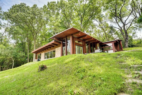 Fire Pits & Grill: Lakefront Jackson Home