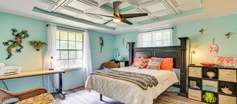 Easy I-30 Access: Cozy Texarkana Apt w/ Essentials