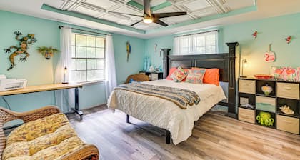 Easy I-30 Access: Cozy Texarkana Apt w/ Essentials