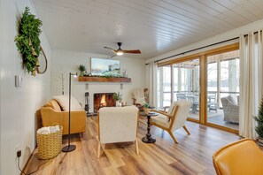 Cottage (2 Bedrooms) | Interior