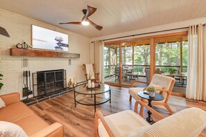 Cottage (2 Bedrooms) | Interior