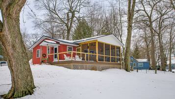 Cottage (2 Bedrooms) | Interior