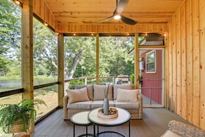 Cottage (2 Bedrooms) | Interior