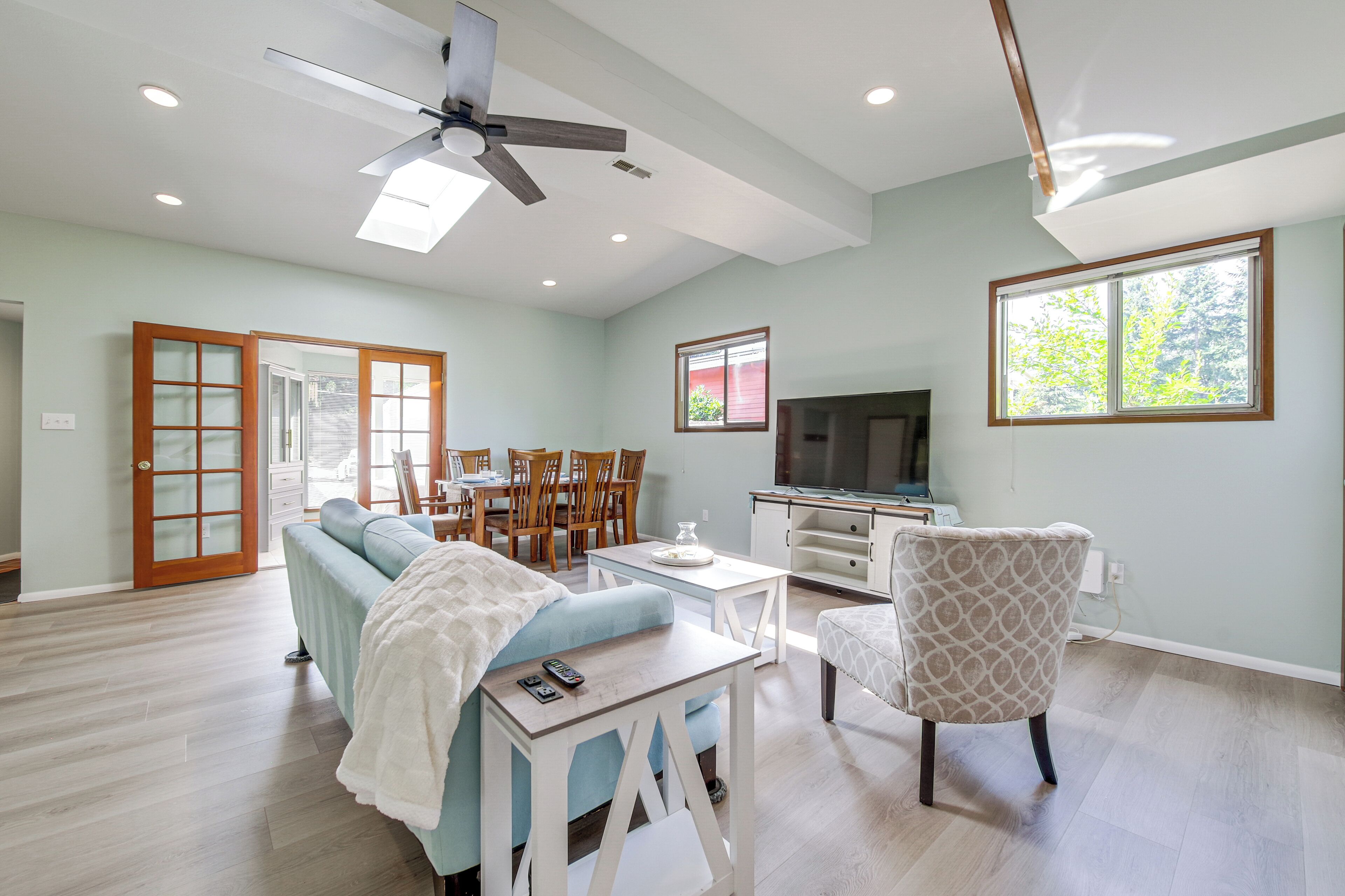 Apartment (2 Bedrooms) | Front of property