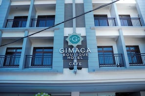 Front of property - OYO 1168 Gimaca Boutique Hotel & Cafe (Mandaluyong)