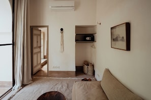 Classic Double Room | In-room safe, free WiFi