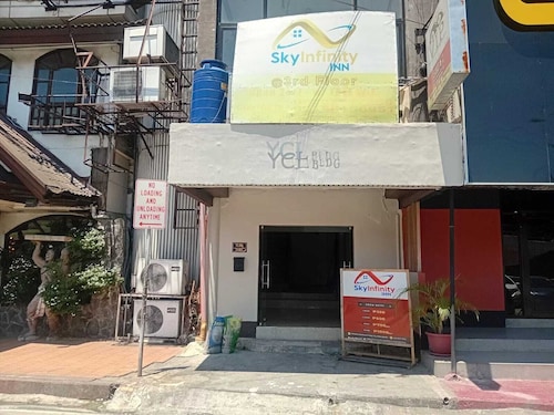 OYO 1169 Sky Infinity Inn