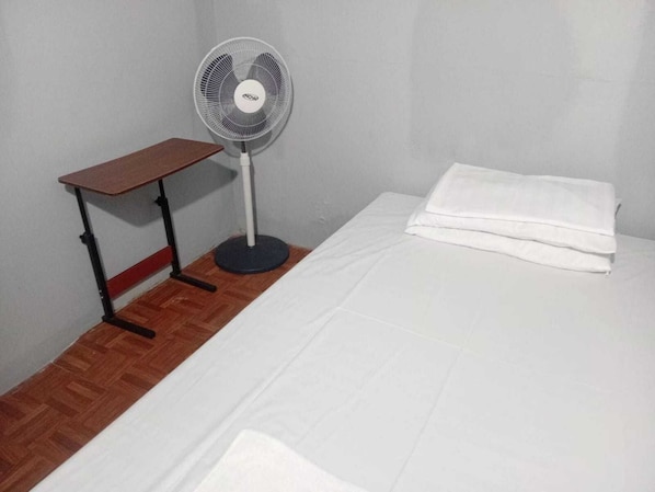 Free WiFi, bed sheets