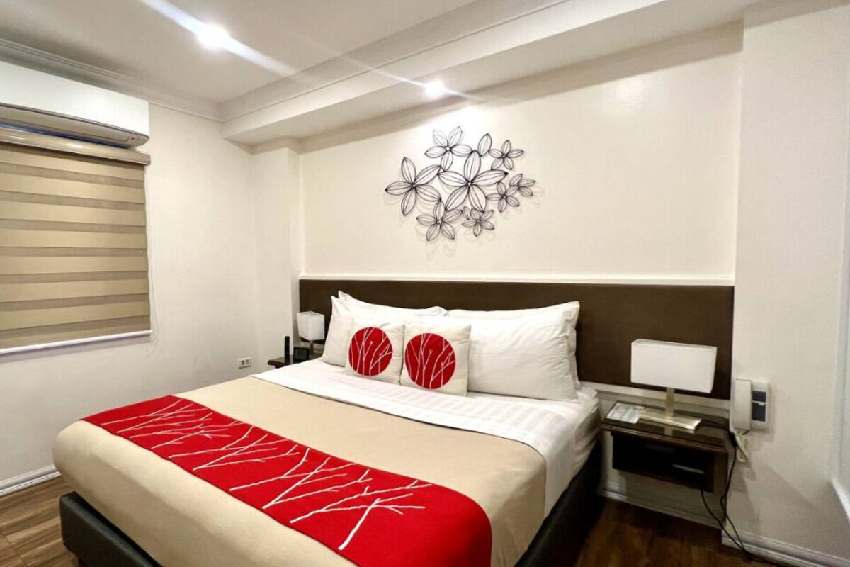 Standard Double Room | Free WiFi, bed sheets