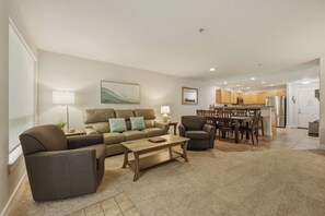 Smart-TV, Kamin, Stereoanlage