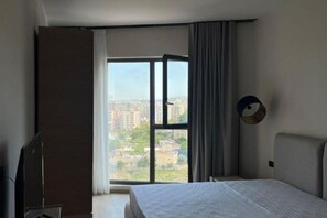 Fer et planche à repasser, accès à Internet, literie fournie