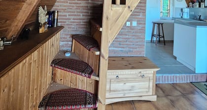 GenieĂen Sie Urlaub Ostsee nah, in einer FinnhĂŒtte direkt am Saaler Bodden.