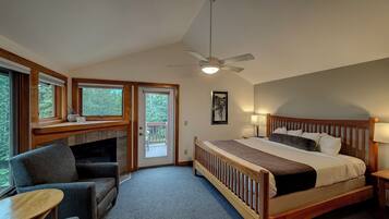 Habitación doble | Decoración personalizada, muebles diferentes y wifi gratis