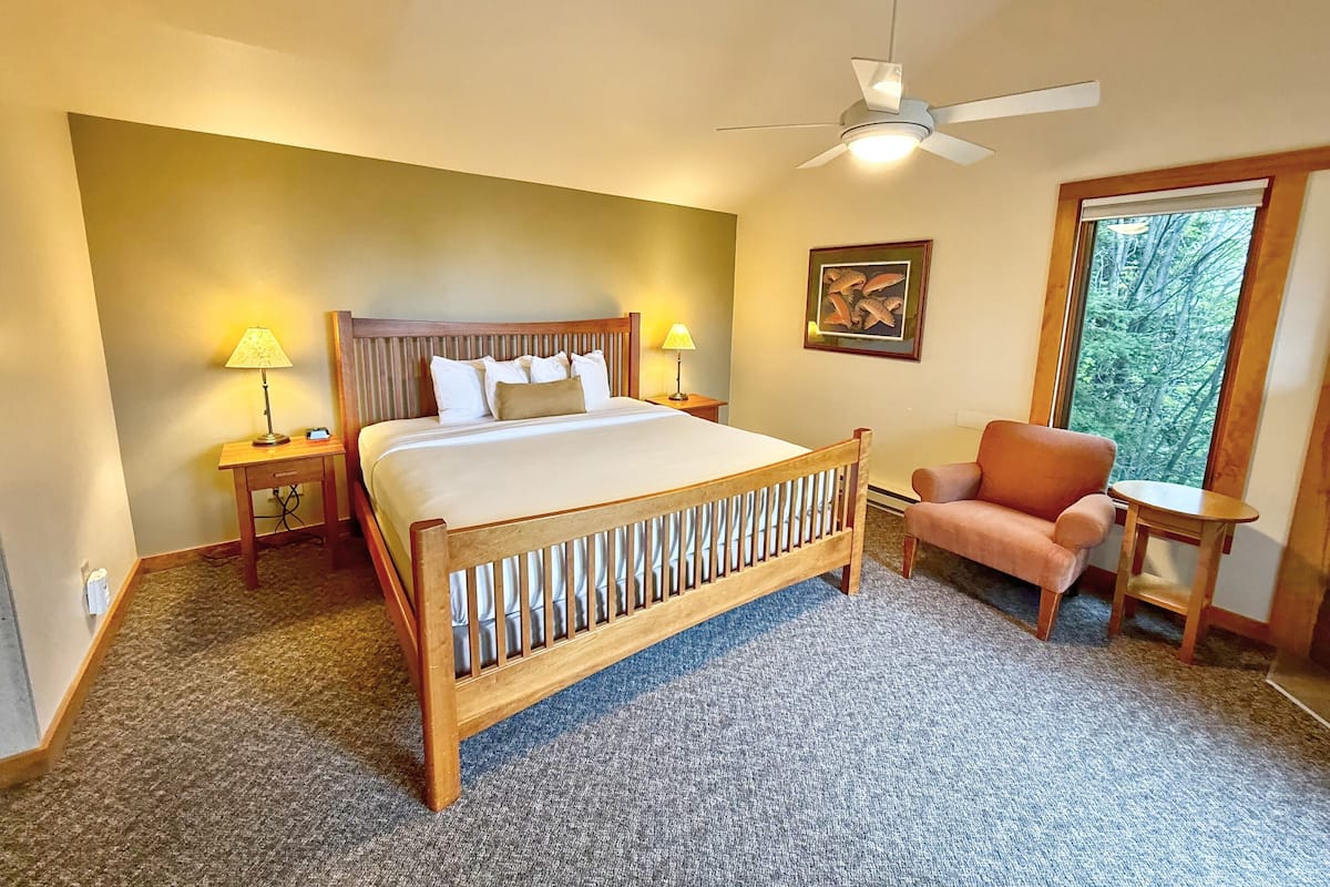 Individually decorated, individually furnished, free WiFi, bed sheets