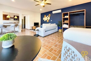 3 bedrooms, iron/ironing board, free WiFi, bed sheets