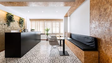 Standard Double Room | Living area